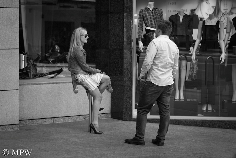 Auckland City street photo, Queent St, black and white